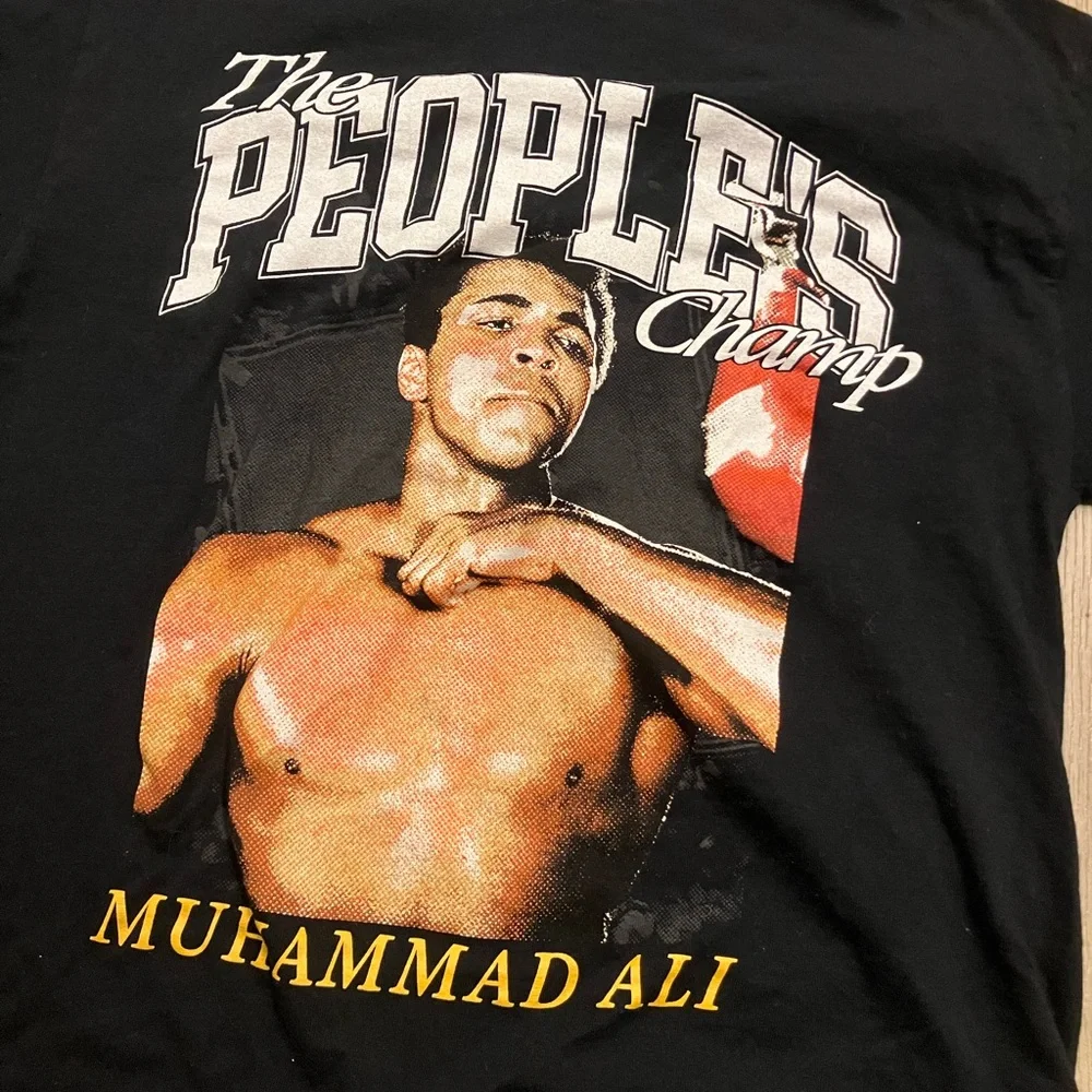 Muhammad Ali Black Graphic T-Shirt - Picture 2 of 4